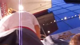 一個胖子的傢伙亂搞秘書