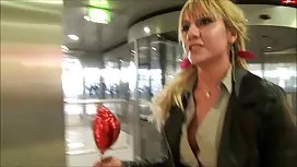 絲襪的華麗蕩婦構成性和炫耀大屁股