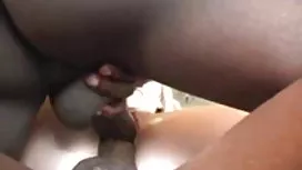 粗魯的男人硬性交美女米歇爾癌症