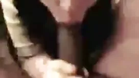 及時到達胖子，幫助自慰血腥