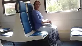 漁網褲襪的金發女郎和男人的尿道一起玩