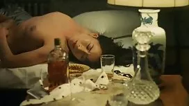 精緻的中國女人成了癌症，性交屁股
