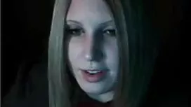 男人在新婚之夜熱情地亂搞新娘。