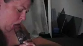 年輕的按摩師無法抗拒並且幹掉了他美麗的客戶