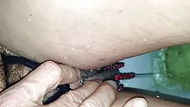 護士服裝的黑人婦女使用與白色urethra