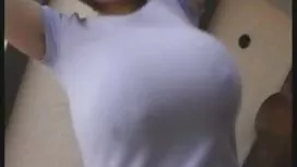那傢伙為一個口交支付了一隻小雞